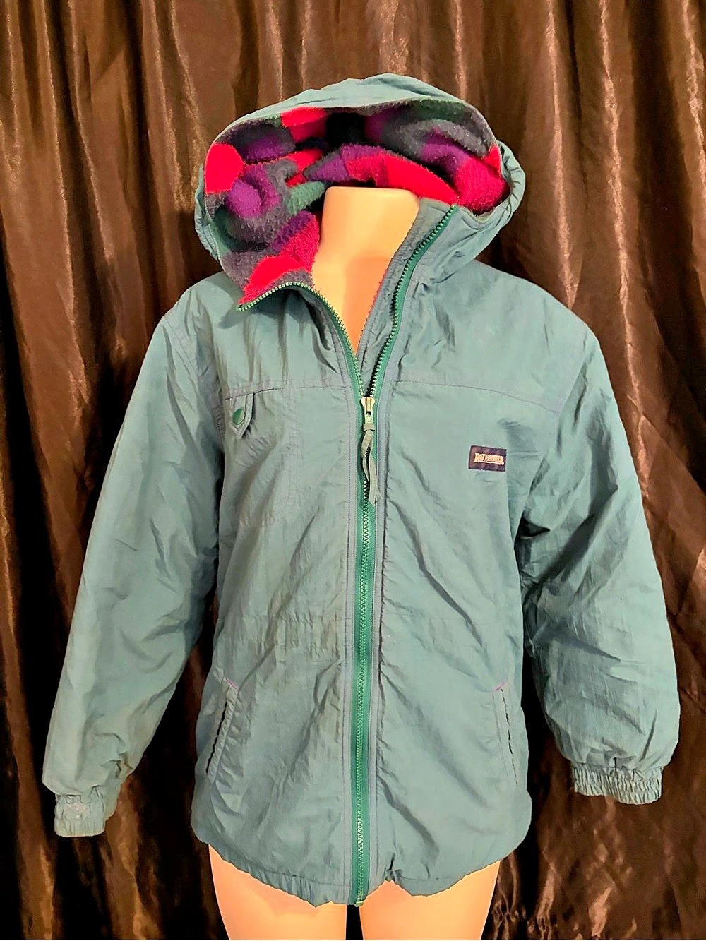 Rothschild Storm Stopper Hooded Jacket Hooded Plaid-Lined Jacket in Green & Red